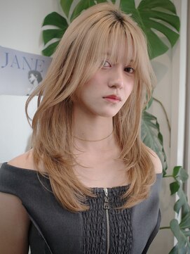 サンクプロジェクト(cinq PROJECT) 外国人のような透明感が人気のミルクティーベージュカラー