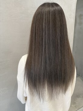 サムシング(Something.) 白髪ぼかしハイライト_グレージュ