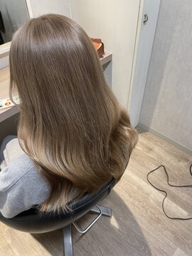 アンディアーモ サカエ(ANDIAMO SAKAE) 栄/伏見  冬グレージュ