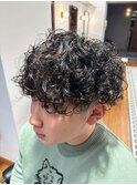 表参道駅MEN’S/ニュアンスパーマ/刈り上げセンターパート