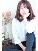 カジュアルでこなれ感のある大人ヘア/ワンカール/ナチュラルロブ