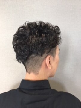 リリ(Liri material care salon by JAPAN) ダンディなパーマスタイル