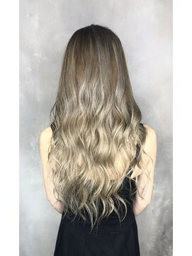 ザ ヘア ディードットログ(The hair D.Log) 外国人風バレイヤージュハイライトロング