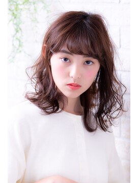 エルデ ナインズ ヘアー スタンド 川口店(elde 9's HAIR STAND) ピンクベージュorインナーグレージュの厚めバング大人ヘア