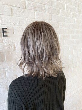 ヘア スパ ビューティー エールフォルム(HAIR SPA BEAUTY YELLFORME) ホワイトアッシュ