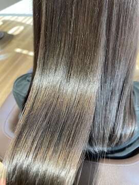 レイ 万博記念公園店(Ray) シルバーカラー/グレイアッシュ/ブルーグレージュ/オーガニック