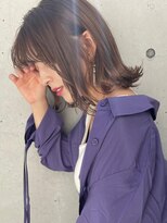 アトリエ フェム(atelier.fem)&nbsp;外ハネボブ×ツヤ×透け感ブラウン