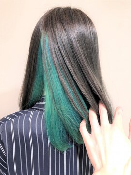 アズール 草加(azule) インナーカラー　イヤリングカラー　ケアブリーチ ボブ　草加駅