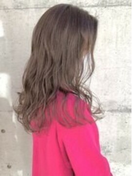 ヒート バイ アンカットラウンジ 渋谷(HEAT by UNCUT&LOUNGE) アッシュカラー/インナーカラー/ケアブリーチ/［渋谷］