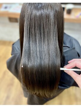 シキ(Shiki) 髪質改善×簡単お手入れ艶髪ストレート