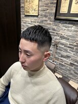 ミリオンバックス 御徒町店(Million Backs)&nbsp;クロップ/スキンフェード/束感クロップ<理容室>[メンズ/眉毛]