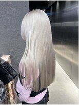 ペレ 渋谷(PELE) イメチェン/ホワイトブロンド/外ハネボブ/ワイドバング/渋谷