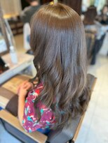 ヘアリゾート粋 ティガ 池袋店(tiga)&nbsp;コテ巻き/柔らかウェーブ/大人可愛い/レイヤー/ブラウンアッシュ