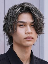 フィフス(fifth)&nbsp;センターパートウルフハイライトメッシュツイストスパイラル原宿