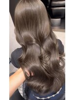 シティ(CITY)&nbsp;グレージュ　韓国ヘア　レイヤーカット　透明感カラー