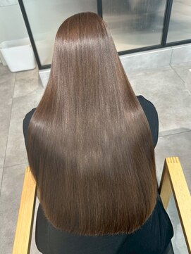 シオン(shion) ロング韓国ヘア顔周りレイヤー前髪カットおくれ毛_ba565151