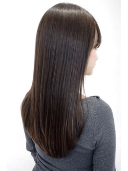 フォイルヘアー(Foil.hair)の写真/髪の負担を抑えた、自然体で柔らかな酸性ストレート♪こだわりの髪質改善メニューもございます。
