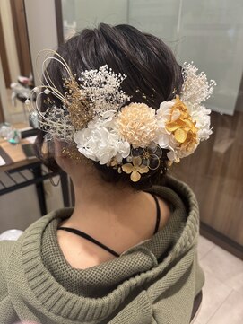ユニックス アリオ亀有店(UNIX) 【アレンジに迷ったら】王道シニヨン10代20代ヘアアレンジ