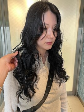 ラニヘアサロン(lani hair salon) 黒髪ロングのパーマスタイル