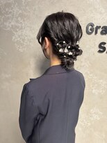 コトナ(kotona)&nbsp;【ゆるふわシニヨンヘアアレンジ】ヘアセットハーフアップ渋谷
