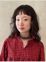 ナヌークカフラ(nanuk kafla)&nbsp;くせ毛を活かしてカット、前髪はナチュラルストレートを