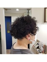 キャトル(hair make QUATRE)&nbsp;癖をいかしたショート