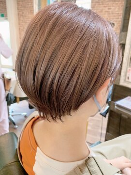 ヘアーデザイン ディードット(Hair design D.) 10代20代30代ミルクティーくびれショート