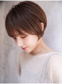 大人可愛い20代30代40代黒髪前下がりひし形小顔ボブ丸みショート
