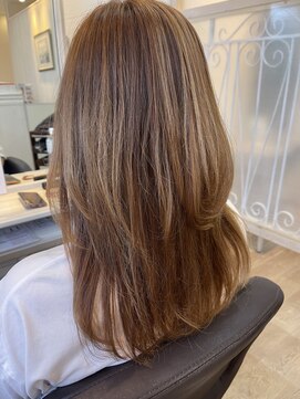 エルベ 茨大前店(elve) 非常識縮毛矯正 ハイトーンカラー