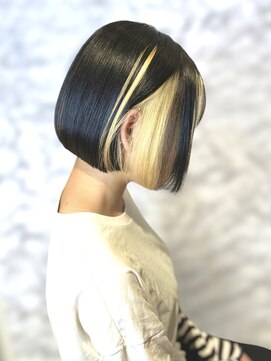 タヤ 東急百貨店吉祥寺店(TAYA) 前下がりボブ/インナーカラー/インナーブリーチ