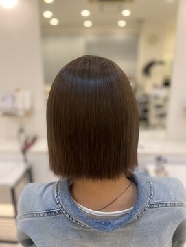 シャルム バイ アローズ 久留米店(CHARM BY AROSE) 小顔大人可愛い外ハネチョコレートベージュミディ20代30代40代