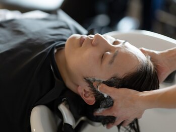 アクセスムーン 宇都宮鶴田店(Access Moon)の写真/頭皮のコンディションを整え、正常化を目指す『ヘッドキュア』◇髪の芯から潤う、美と癒しをお届け♪