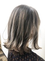 マックスビューティーギンザ(MAXBEAUTY GINZA)　&nbsp;ハイレイヤーハイライトことりベージュ【銀座/銀座駅】