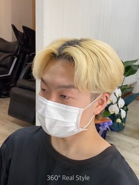 アイヴィー 池袋(IVY) 根元伸びてきたハイトーンセンターパート[池袋/池袋駅/メンズ]