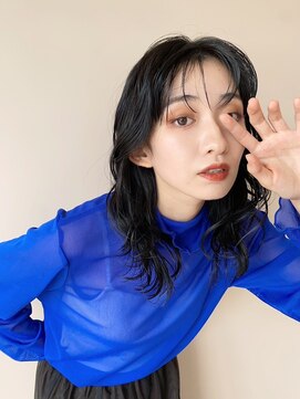 クム(QUMU) デザインカット×セミディ