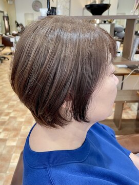 アイニ 河内小阪店(aini) 白髪ぼかしカラー白髪ぼかしハイライト大人ショート30、40、50代