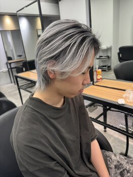 LAFFメンズサロン バレイヤージュ×ハイライト の写真/【メンズ】髪質、骨格、ライフスタイルを徹底分析。あなたの"なりたい"を理論的に形にする提案力。