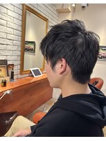 ヘアメイク フレンシア(hair make flencia)&nbsp;清潔感抜群！スマートなツーブロック・ショート【054スタイル】