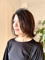 リグ ヘアアンドデザイン(LiG hair&design)&nbsp;大人の抜け感を楽しむ外ハネボブ