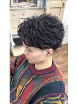 メルシー ドゥ メンズ(merci deux)&nbsp;20代30代メンズセンターパートカルマパーマ韓国風ニュアンス