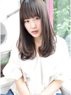 インビテーション(invitation) 【光に透ける透明感カラー】胸上ナチュラルストレートワンカール