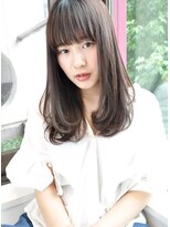 インビテーション(invitation) 【光に透ける透明感カラー】胸上ナチュラルストレートワンカール