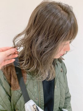 アッシュ 武蔵小金井店(Ash) さわやかな透明感のオリーブアッシュ。