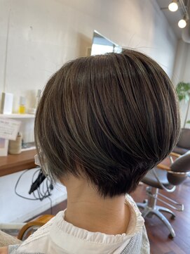 エアーフィール 千里丘店(airfeel) ピスタチオカラー×前下がりボブ