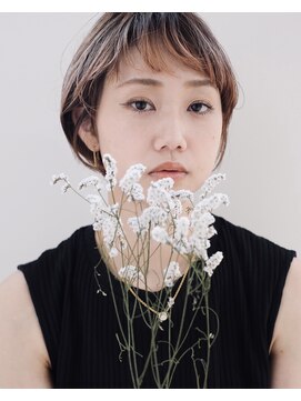 ソイル(soil) ナチュラルハイトーンショートボブ