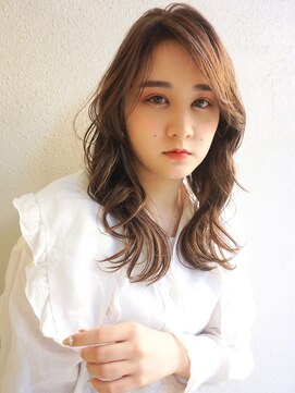 ブゾン(buZon) 【buZon ブゾン】外ハネくびれウェーブスタイル