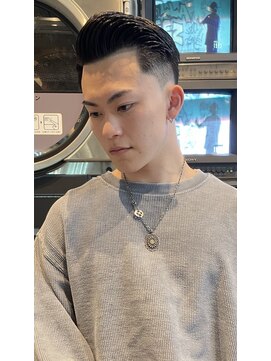 チルチェア 渋谷店(CHILL CHAIR) フェザーアップショート <渋谷> <理容室> <バーバー>