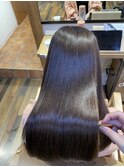美髪矯正で艶髪に