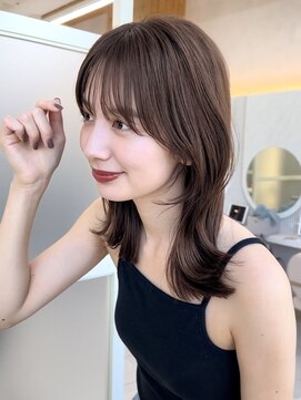 アフロートリノ(AFLOAT Leino) 小顔ヘルシーレイヤースタイル透明感カラー【修】20代30代40代