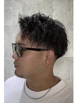 バレッタガーデン(VALETTA GARDEN)&nbsp;ツイストパーマ（ツーブロック/メンズ/パーマ/ブリーチ/眉毛）